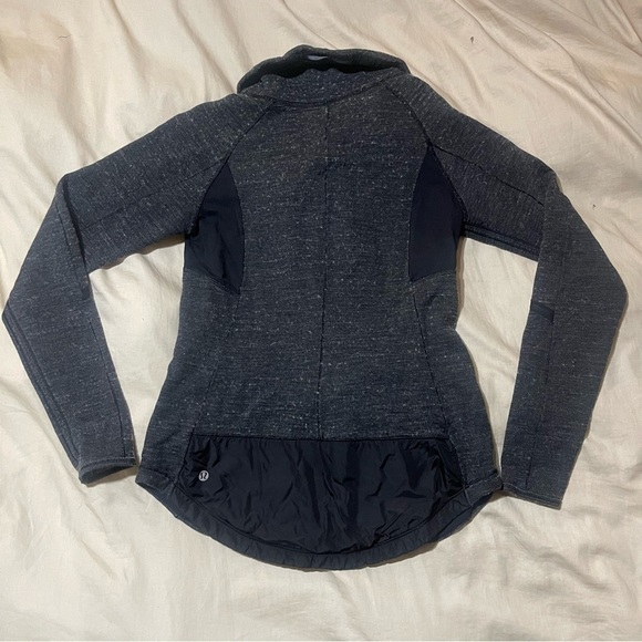 Lululemon Run: Pitter Patter Pullover Size 8 - Picture 5 of 7